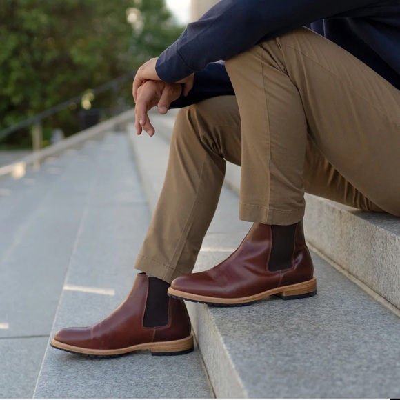 Nisolo Mens All Weather Chelsea Boot - Picture 1 of 7